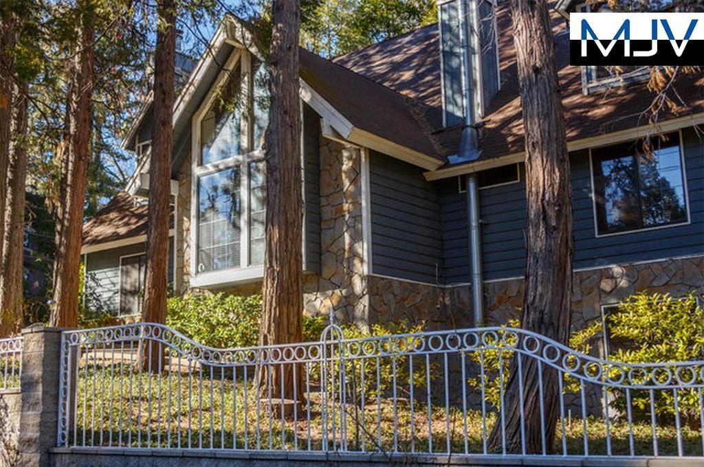 Chateau Bernina Lake Arrowhead Exterior foto